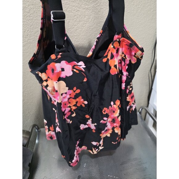 Swimsuits All Beach Belle Black Floral Modest Swim Top Padded Women's Size 18 - Picture 3 of 5